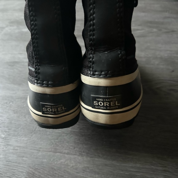 Sorel Women’s Winter boots - Picture 3 of 5